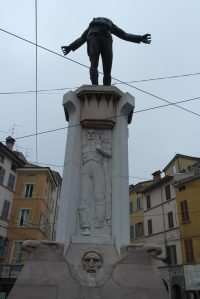 monumento-filippo-corridoni-parma-jpeg